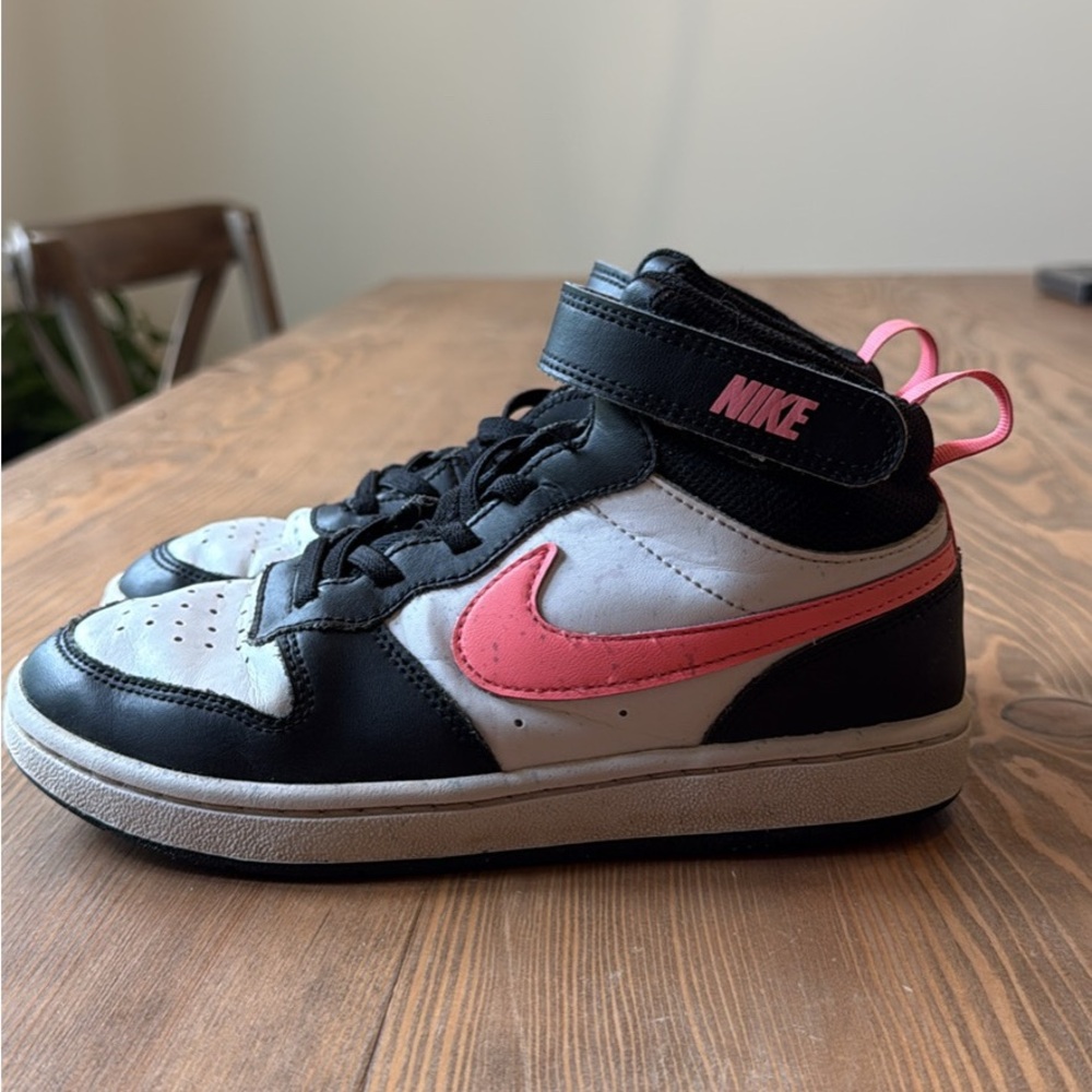 Nike Kids Black and Pink High-Top Sneakers Size 1.5